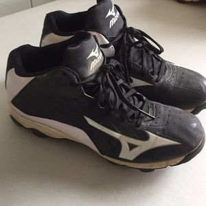 Mizuno baseball cleats size 8 men’s